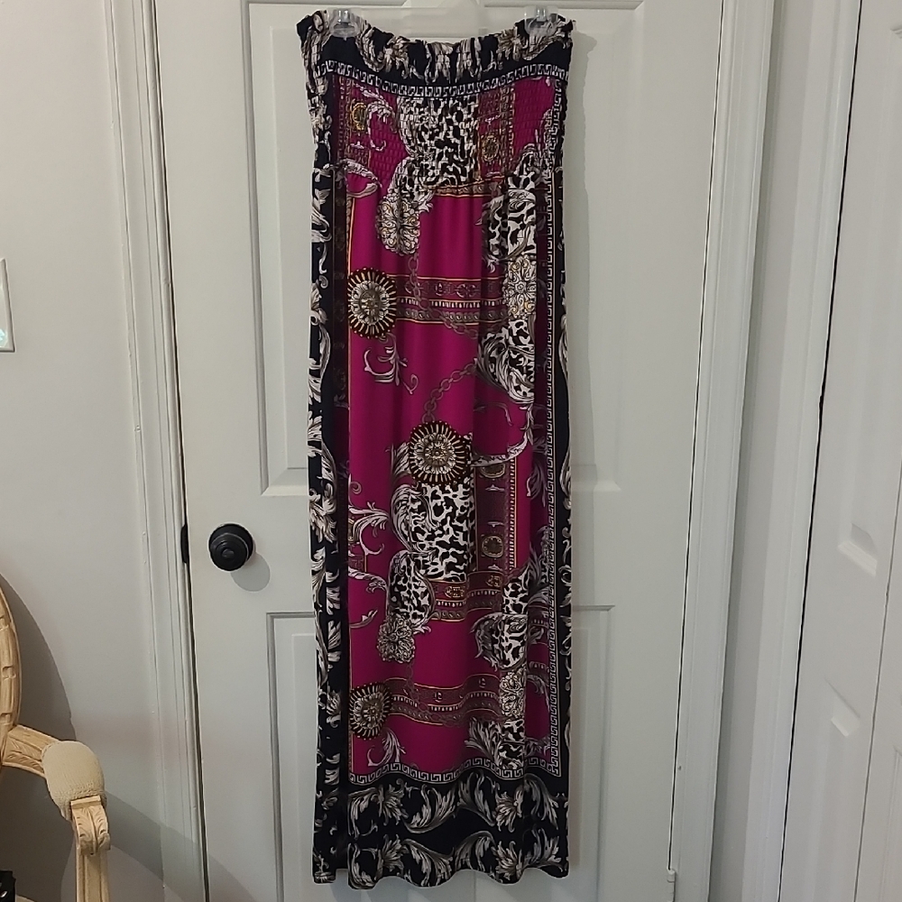 She's Cool Vibrant Maxi Dress in Pink and Black NWT